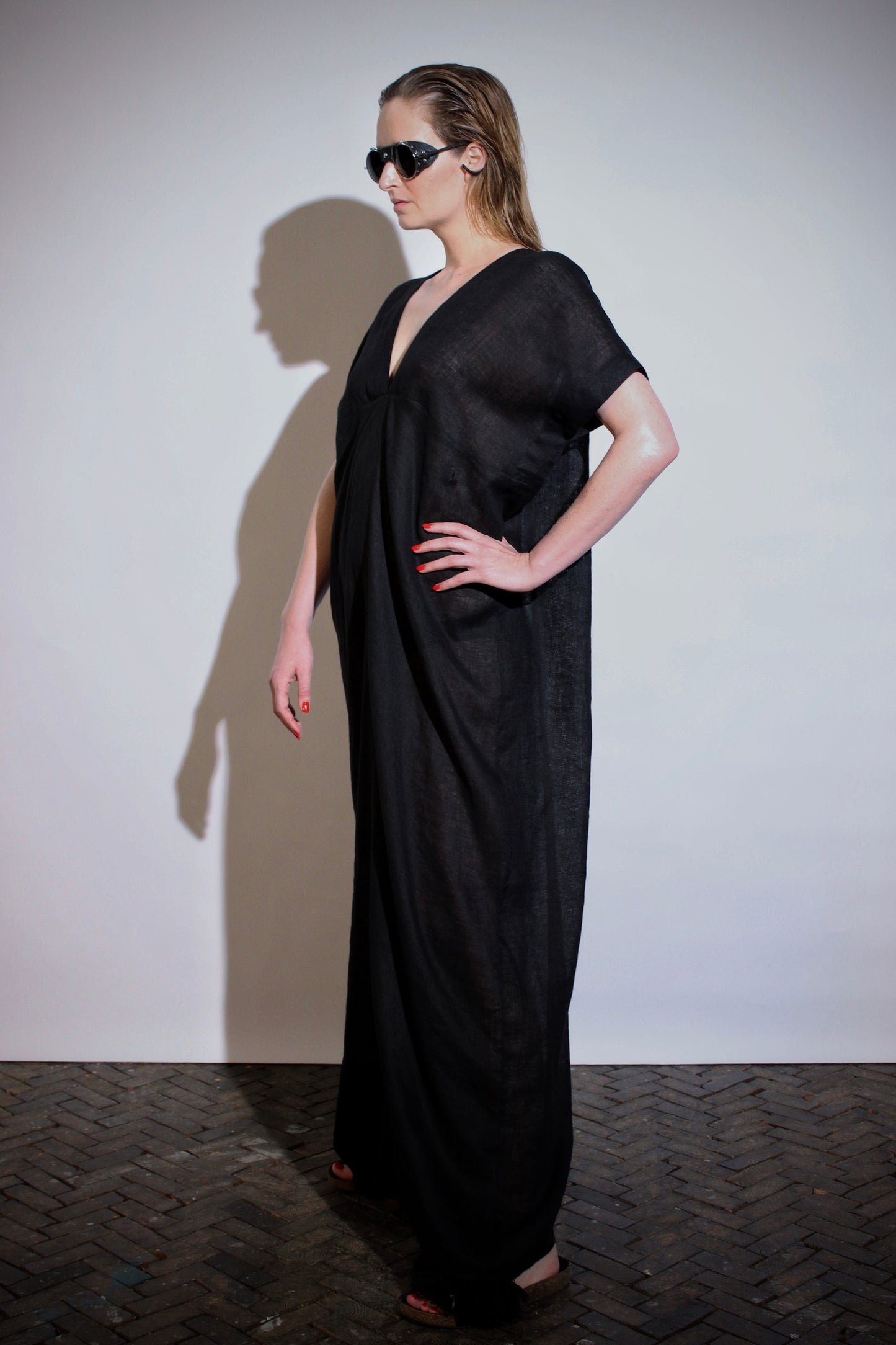 Long deep V kaftan | Linen