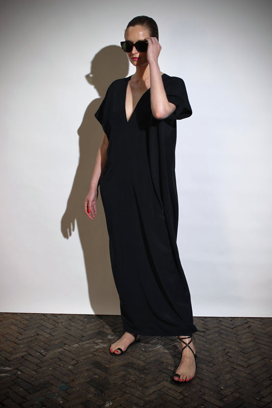 Long deep V kaftan | Silk