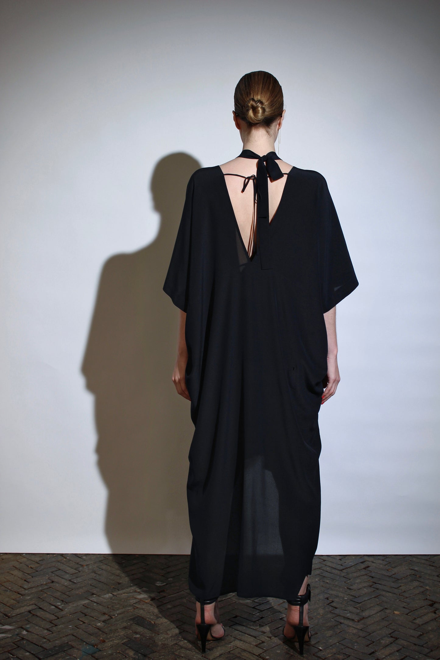 Kaftan with neckstrap | Silk