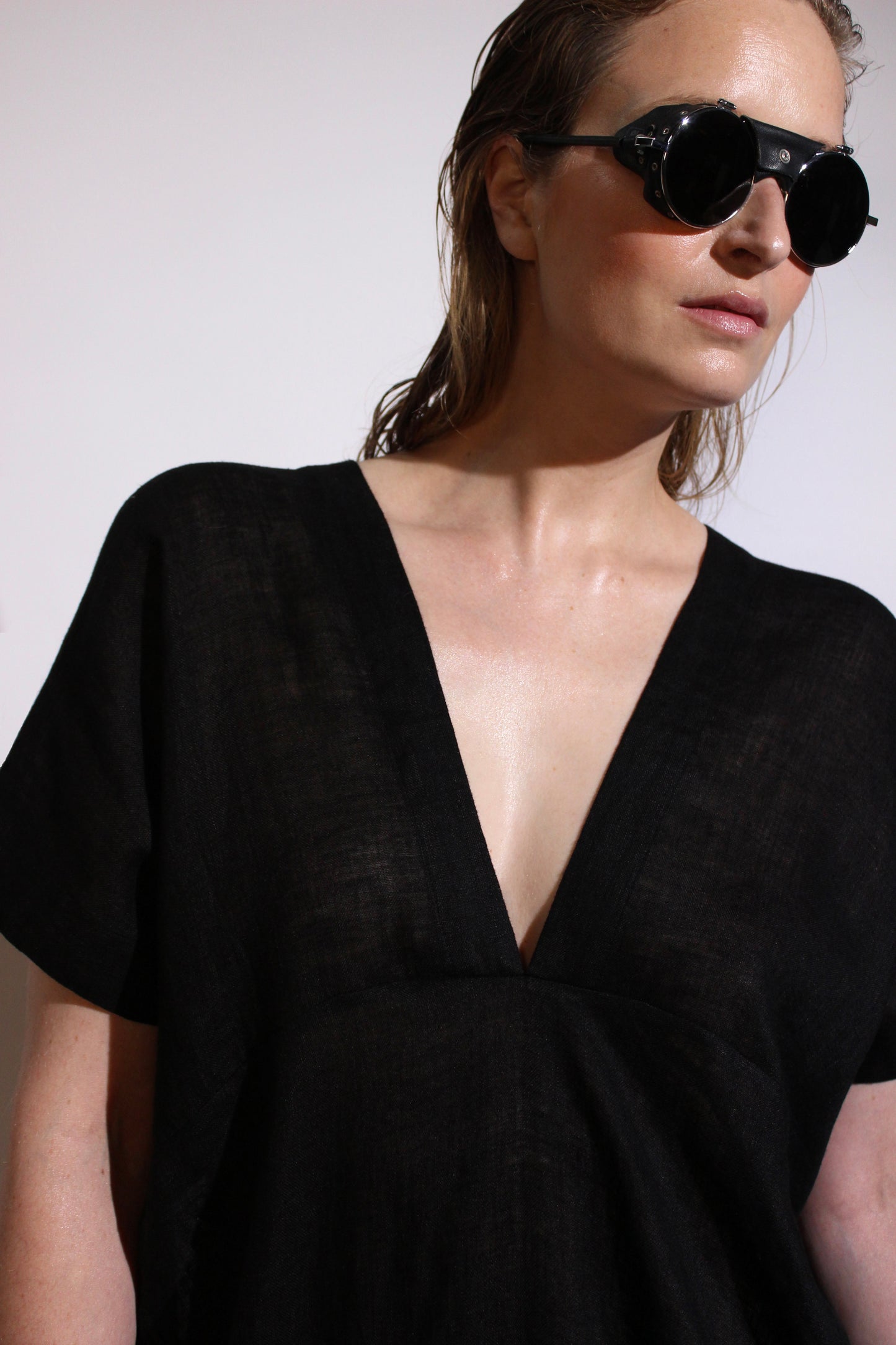 Long deep V kaftan | Linen