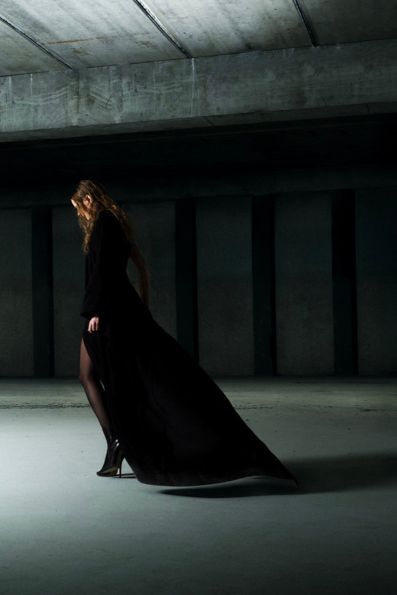 Wrap dress with train | Silk